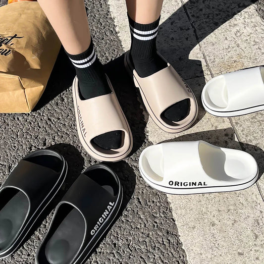 Fashionable, comfortable summer sliders